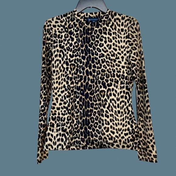 NWOT Brooks Brothers Leopard L/S Crew Neck Stretch T Shirt Top Blouse Size XS - Picture 1 of 7